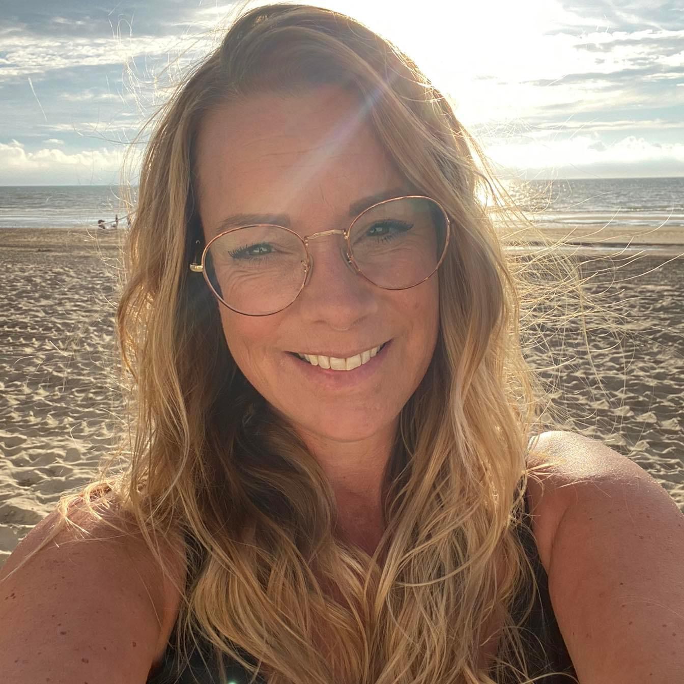 Kapper bezig met knippen